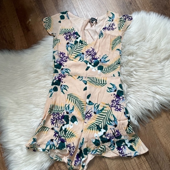 FOR LOVE AND LEMONS Floral Romper - Picture 2 of 4